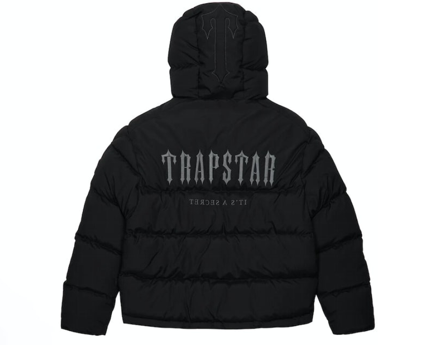 Who Designs Trapstar Chaqueta